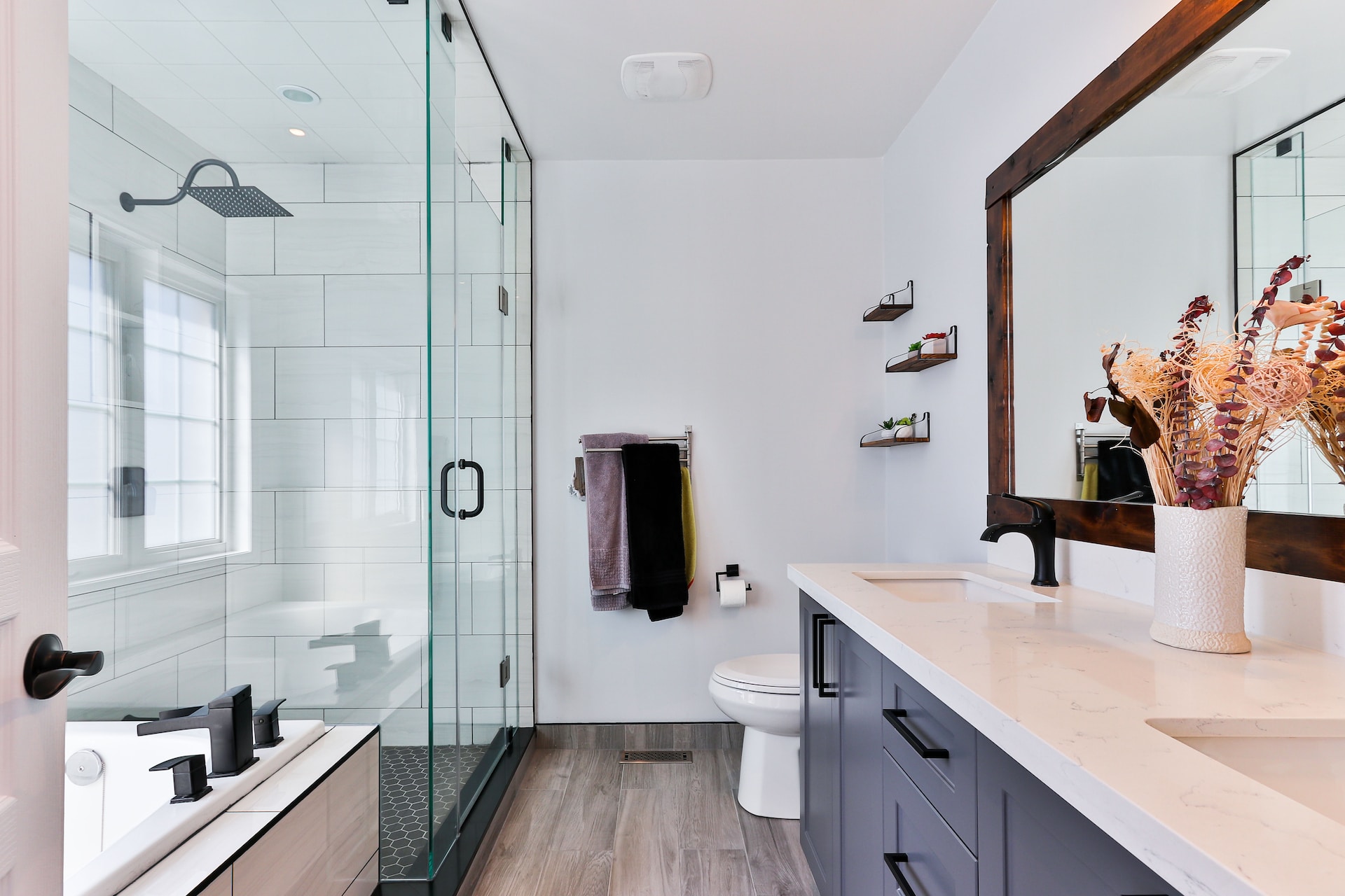 bathroom-cleaning